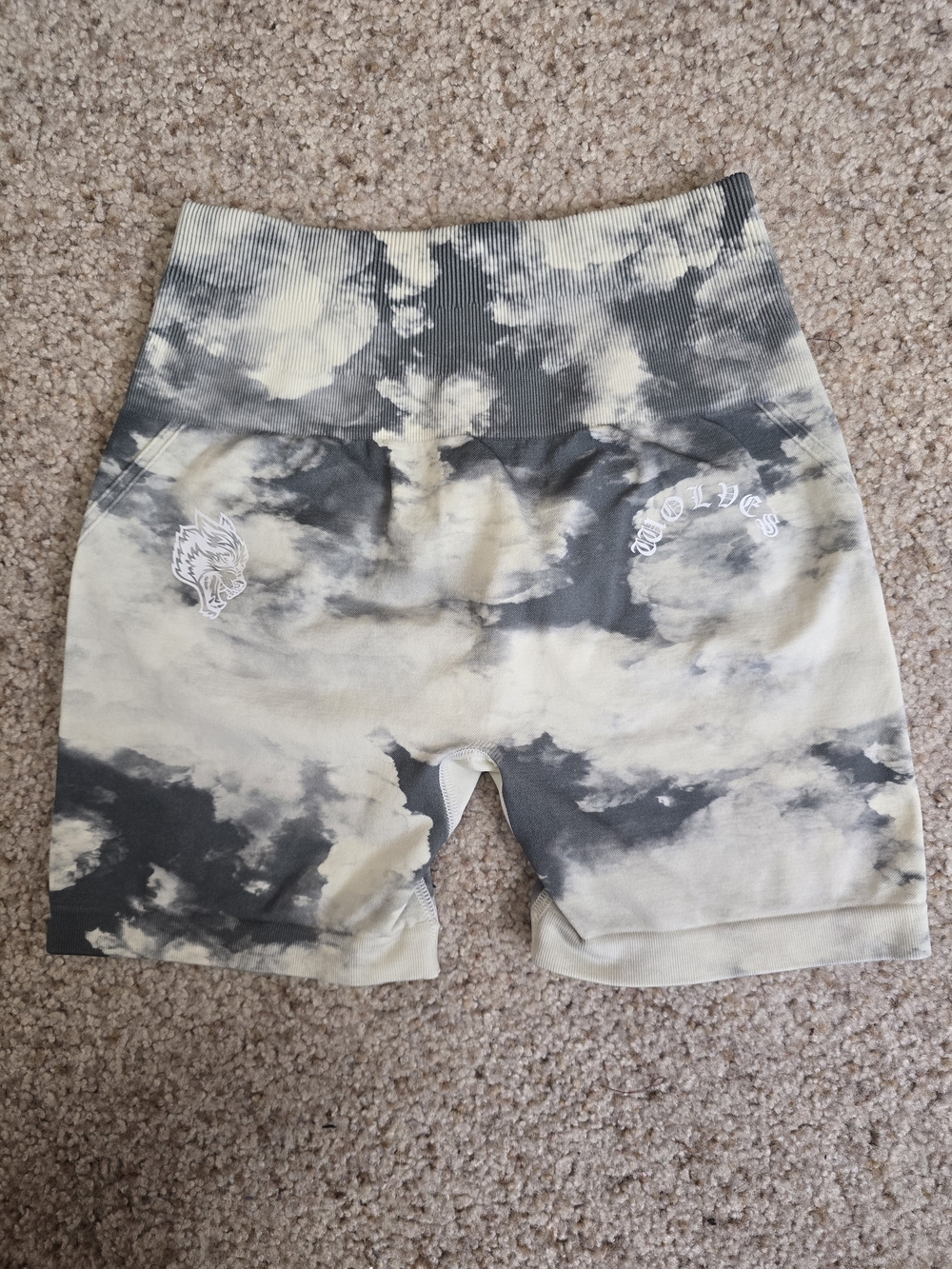Darc Sport Wolves Seamless Everson Shorts -   Stone/Cream Marble, size Small